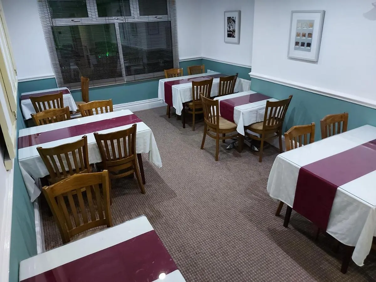 Blackpool Lodge Bed & Breakfast