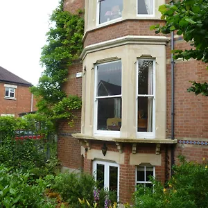 Laurel House Bed & Breakfast Cheltenham